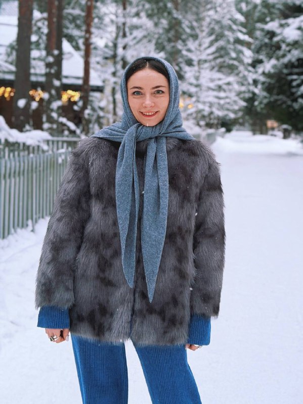 А вот и сам фотосет   в ВК и запрещенной соцсети больше фото  снимали при -12...