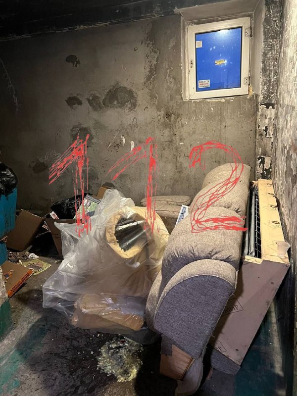 Женщина с ребенком едва не сгорели в лифте во Владивостоке.  Инцидент случилс...