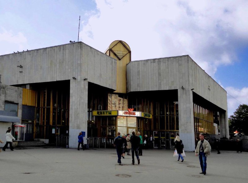 Проект капитального ремонта вестибюля станции метро 'Озерки' не прошёл Главго...