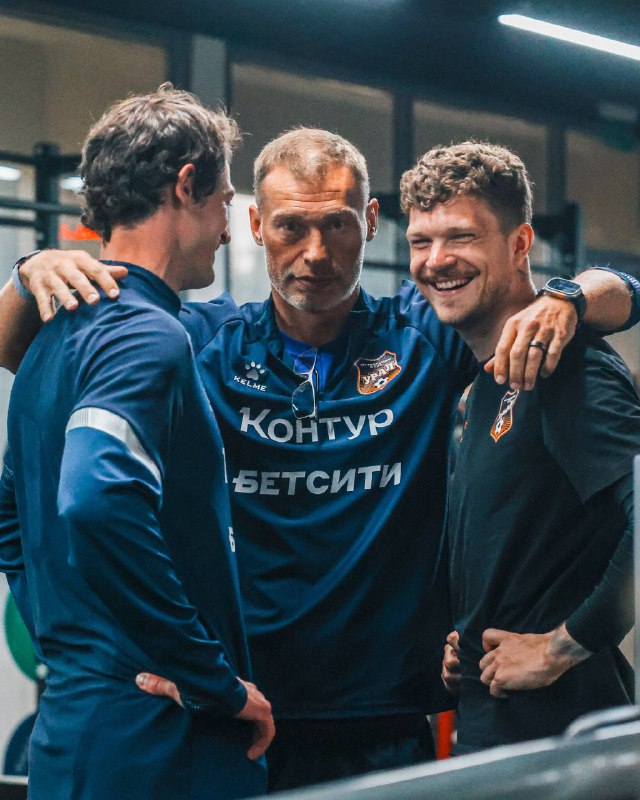 С тренерским штабом контакт наладил     Осталось понять в составе или нет?