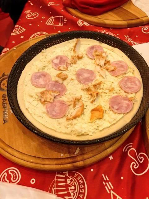 В Иванове особенных ребят научили печь пиццу — тепло, вкусно и по-настоящему ...