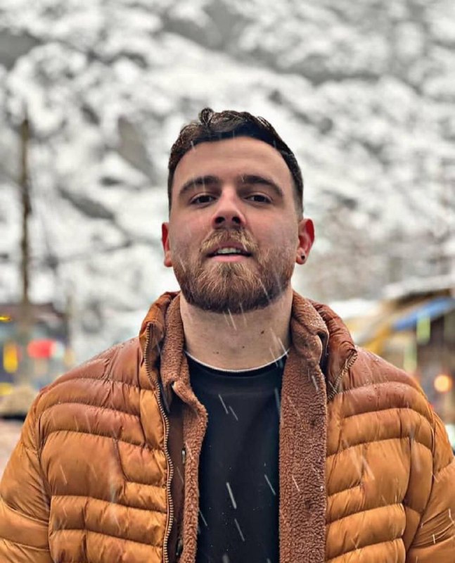 Первый участник протестов в Иране, приговоренный к смертной казни режимом.  2...