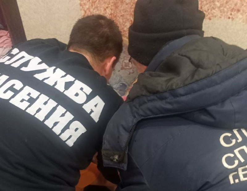 Палец 4-летнего воронежца застрял в детской игрушке  4-летний ребёнок засунул...