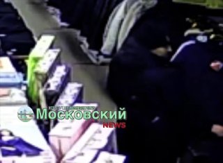 В городе Московский в ТЦ «Свежий рынок» приезжая портовая шлюха  продавщица н...