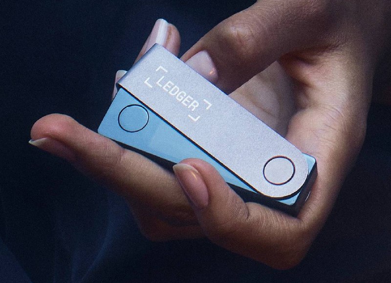 Французская компания 'Ledger' собралась на IPO. Производитель популярных аппа...