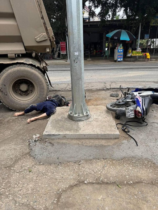 Thị Trấn Phong Sơn cũ - Thanh Hoá ngay lúc này. Tết nhất chuẩn bị đến rồi mọi...