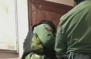 Семейная пара поселила более 4 тысяч нелегальных мигрантов под Питером  Подпо...